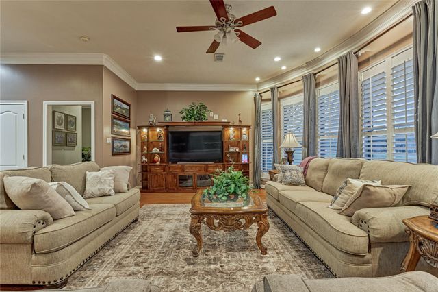 27 Bent Tree Lane, Montgomery, TX 77356