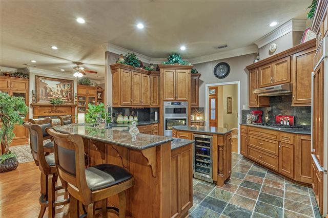 27 Bent Tree Lane, Montgomery, TX 77356