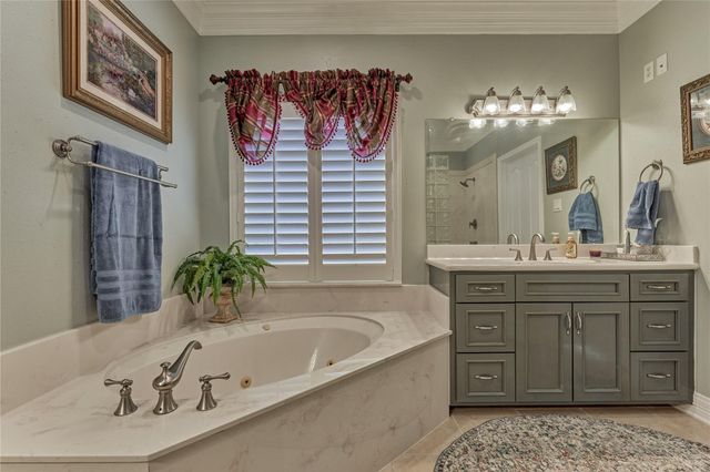 27 Bent Tree Lane, Montgomery, TX 77356