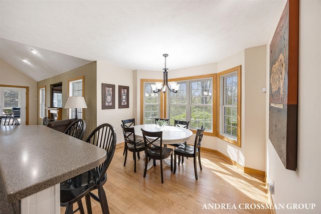 7250 Beverly Drive, South Haven, MI 49090