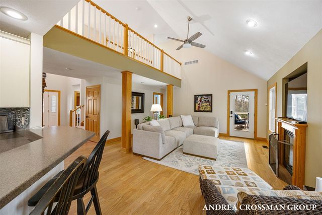 7250 Beverly Drive, South Haven, MI 49090