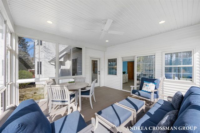 7250 Beverly Drive, South Haven, MI 49090