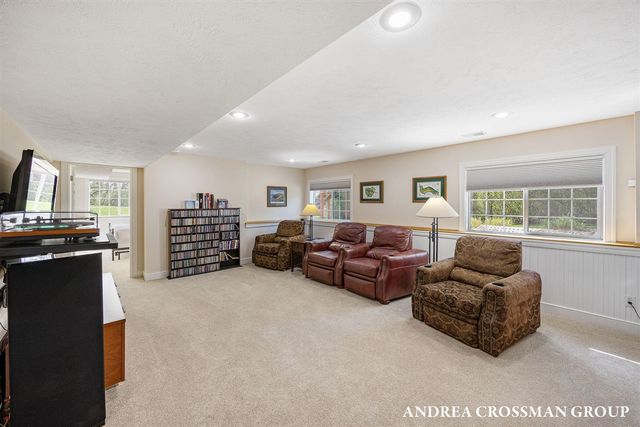 7250 Beverly Drive, South Haven, MI 49090