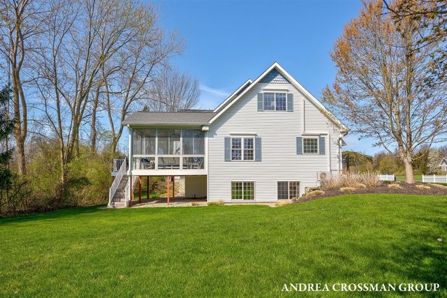 7250 Beverly Drive, South Haven, MI 49090