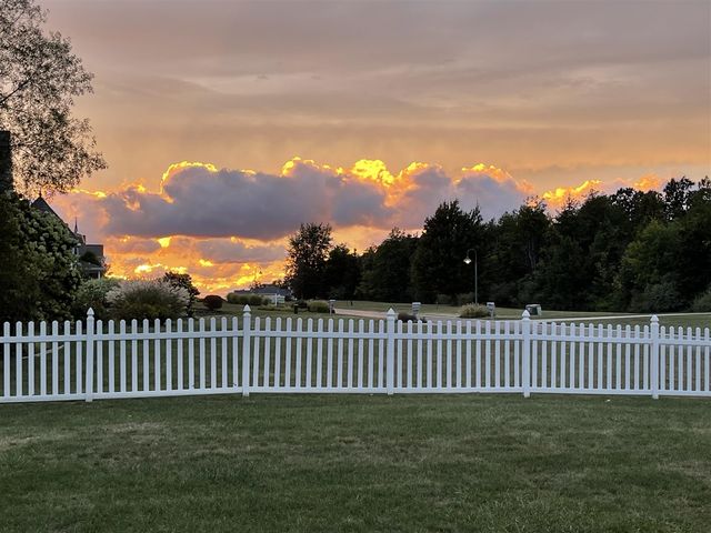 7250 Beverly Drive, South Haven, MI 49090