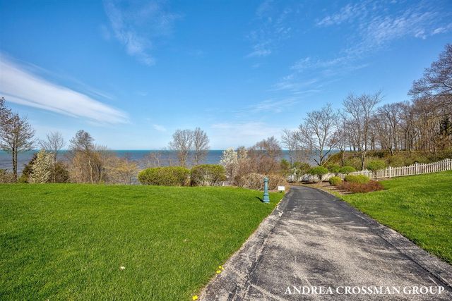 7250 Beverly Drive, South Haven, MI 49090