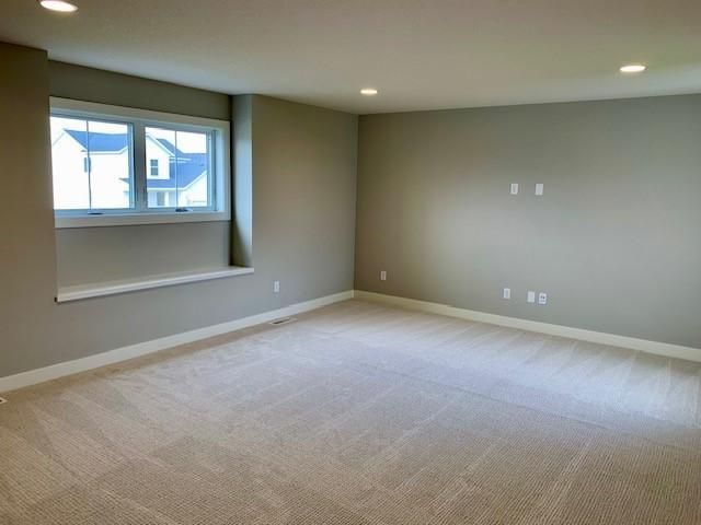 5131 Airlake Drive, Woodbury, MN 55129