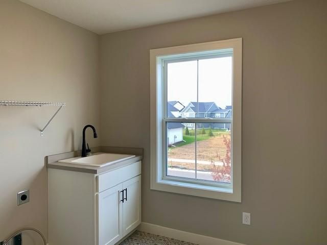 5131 Airlake Drive, Woodbury, MN 55129