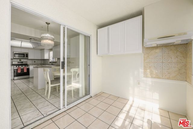 9152 Vincente Way, North Hills (los Angeles), CA 91343