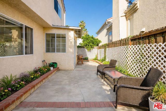 9152 Vincente Way, North Hills (los Angeles), CA 91343
