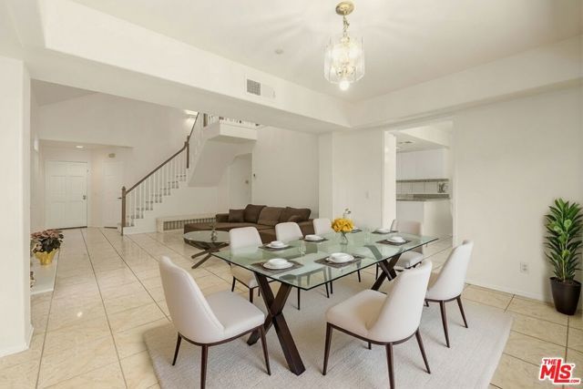 9152 Vincente Way, North Hills (los Angeles), CA 91343