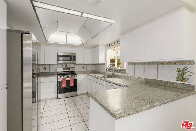 9152 Vincente Way, North Hills (los Angeles), CA 91343