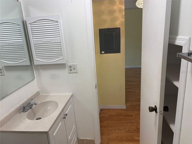 24862 US HIGHWAY 19 N 205, Clearwater, FL 33763