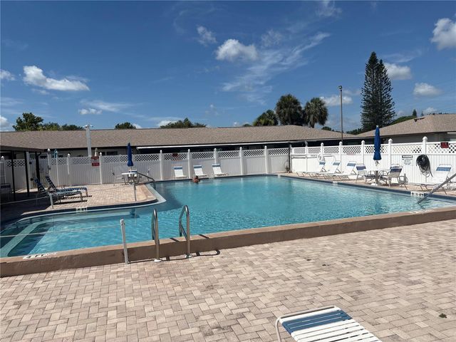 24862 US HIGHWAY 19 N 205, Clearwater, FL 33763