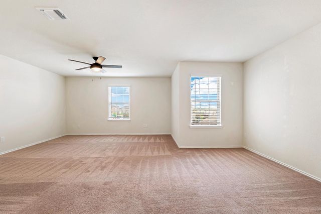 217L Innisfree RD, Jarrell, TX 76537