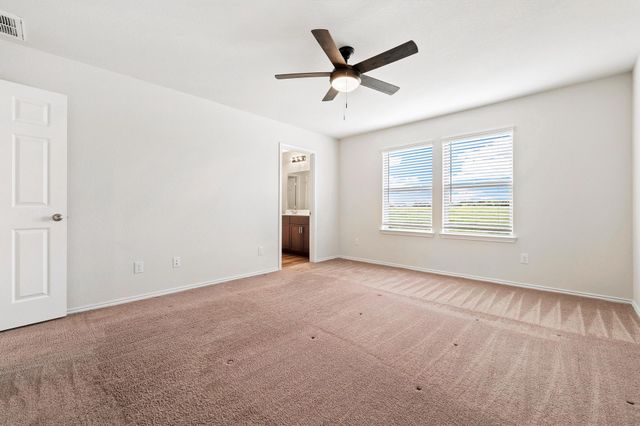 217L Innisfree RD, Jarrell, TX 76537
