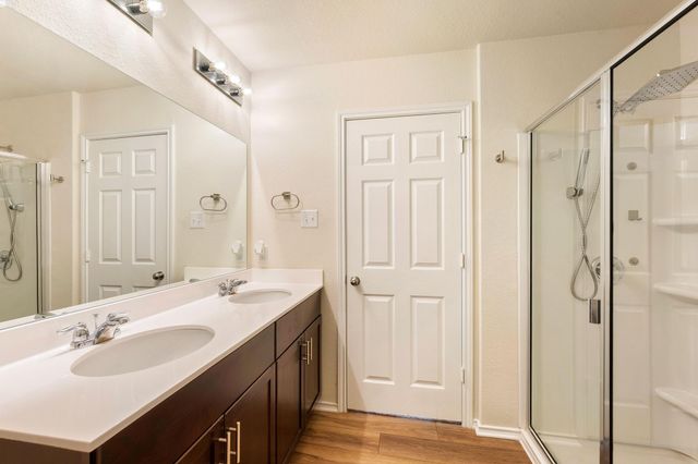 217L Innisfree RD, Jarrell, TX 76537