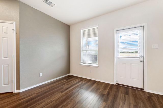 217L Innisfree RD, Jarrell, TX 76537
