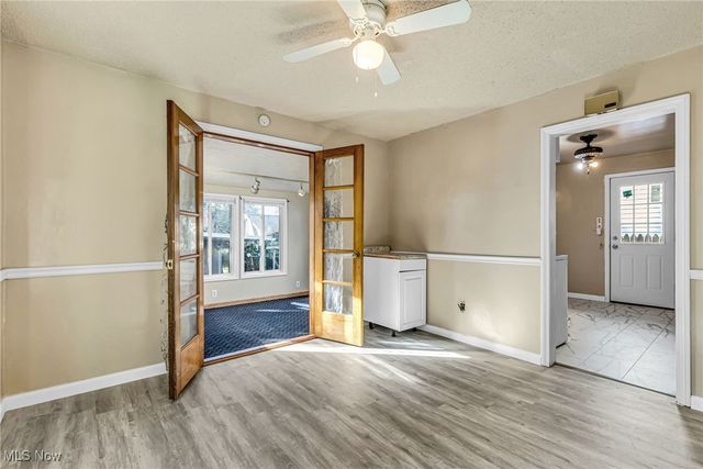 1026 Woodward Avenue, Akron, OH 44310