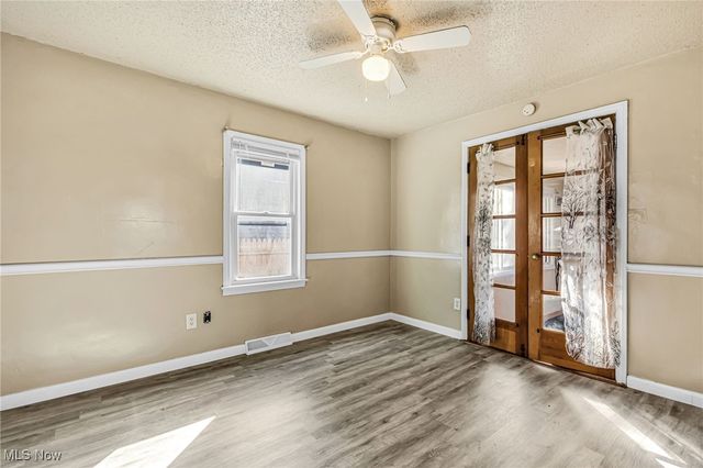 1026 Woodward Avenue, Akron, OH 44310