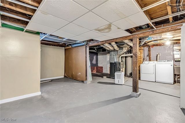 1026 Woodward Avenue, Akron, OH 44310