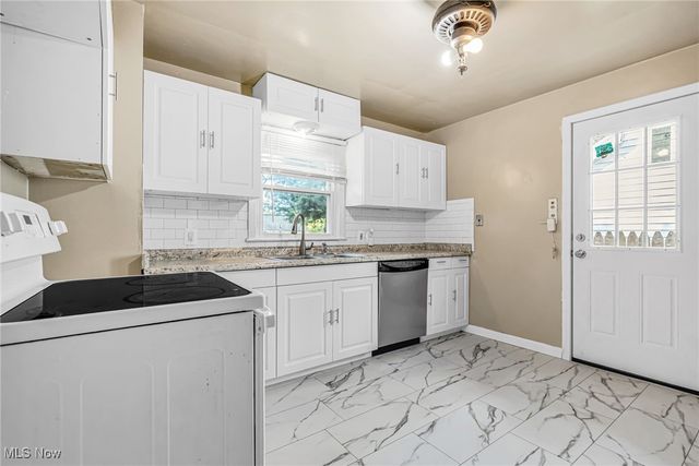 1026 Woodward Avenue, Akron, OH 44310