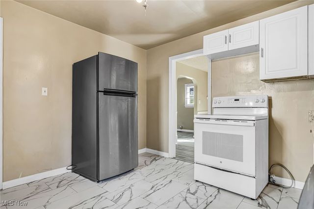 1026 Woodward Avenue, Akron, OH 44310