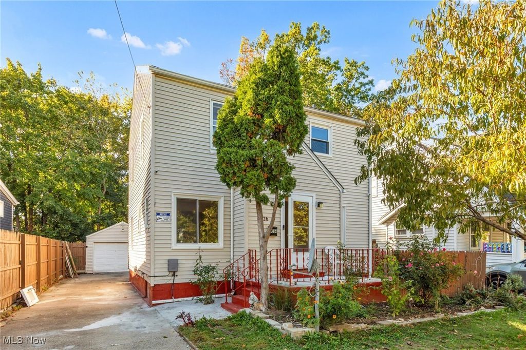 1026 Woodward Avenue, Akron, OH 44310
