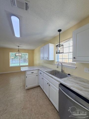 6952 Cotton Boll Ln, Navarre, FL 32566