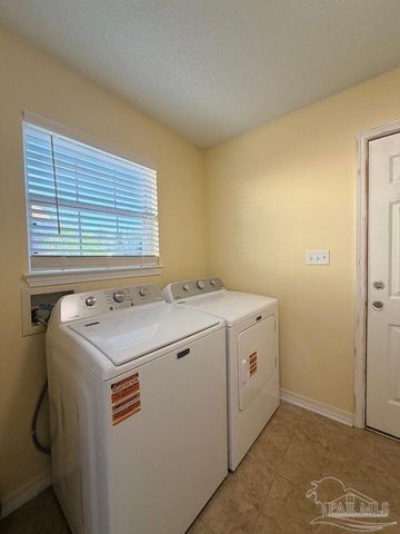 6952 Cotton Boll Ln, Navarre, FL 32566