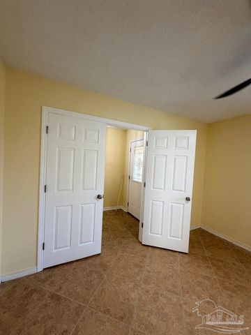 6952 Cotton Boll Ln, Navarre, FL 32566