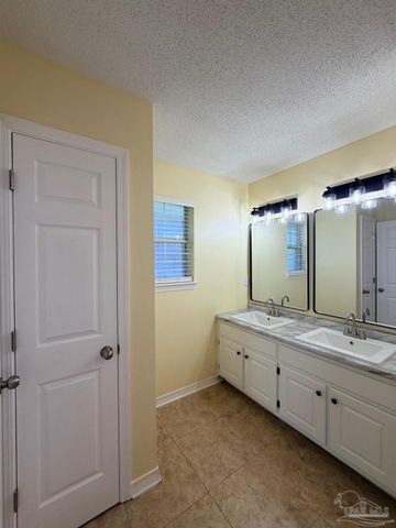 6952 Cotton Boll Ln, Navarre, FL 32566
