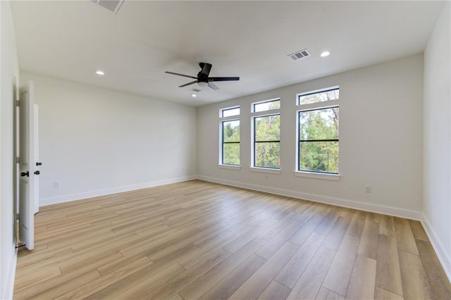 4531 Creekmont Drive, Houston, TX 77091