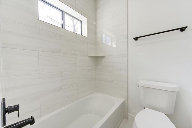 4531 Creekmont Drive, Houston, TX 77091