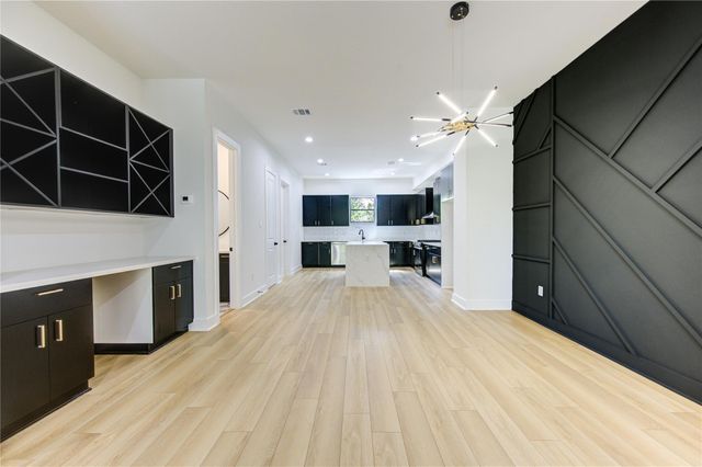 4531 Creekmont Drive, Houston, TX 77091