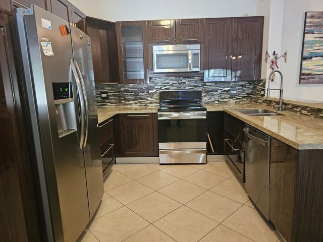 13851 Oneida Drive D2, Delray Beach, FL 33446