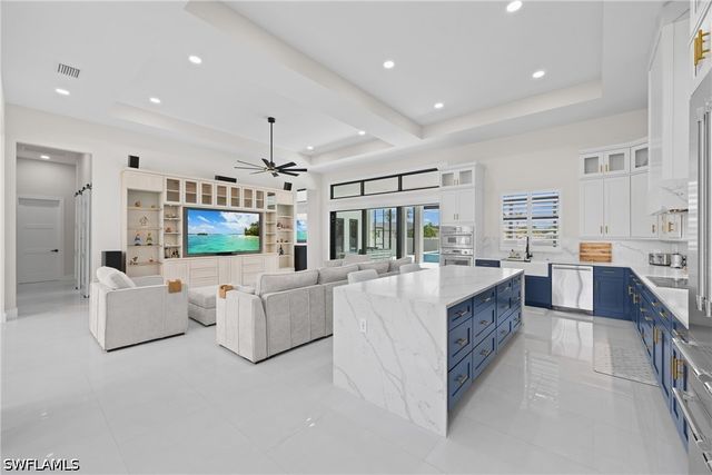 750 109th AVE N, Naples, FL 34108