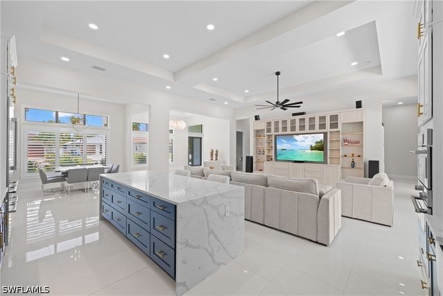 750 109th AVE N, Naples, FL 34108