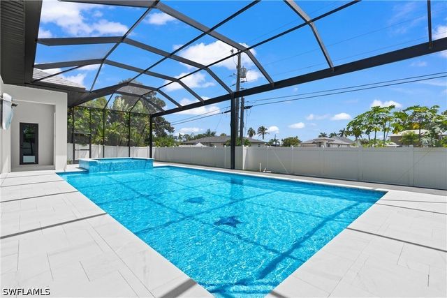 750 109th AVE N, Naples, FL 34108