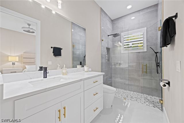 750 109th AVE N, Naples, FL 34108