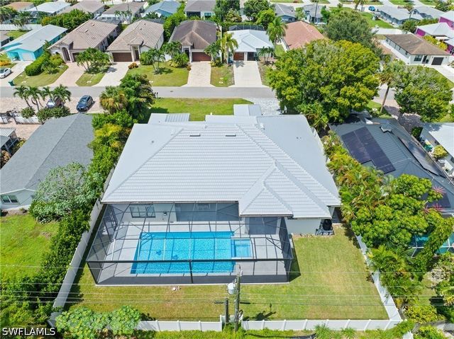 750 109th AVE N, Naples, FL 34108
