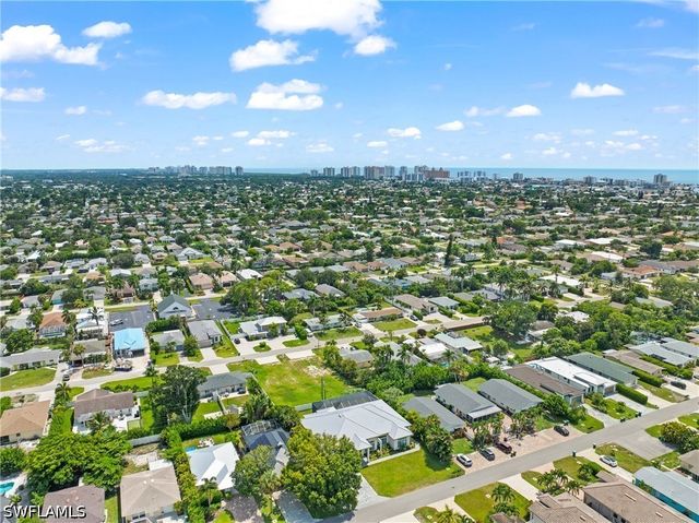 750 109th AVE N, Naples, FL 34108