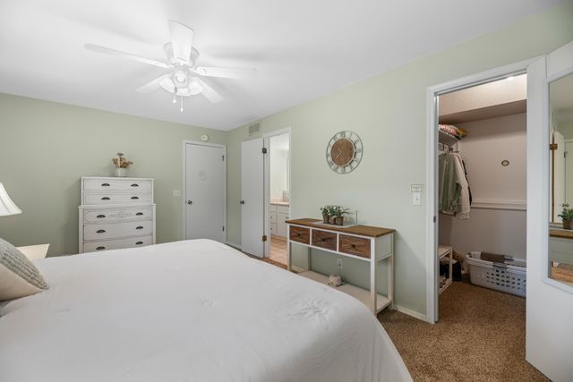 929 E Mona Cir, Wichita, KS 67216