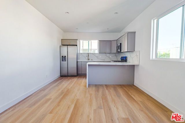 1921 Carmona Avenue, Los Angeles, CA 90016