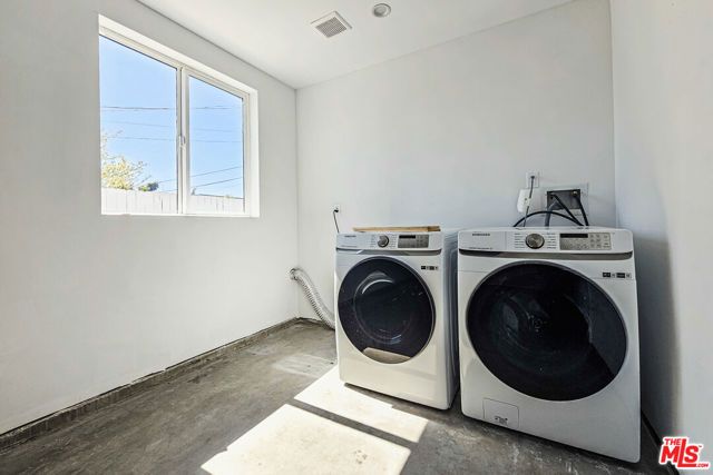 1921 Carmona Avenue, Los Angeles, CA 90016