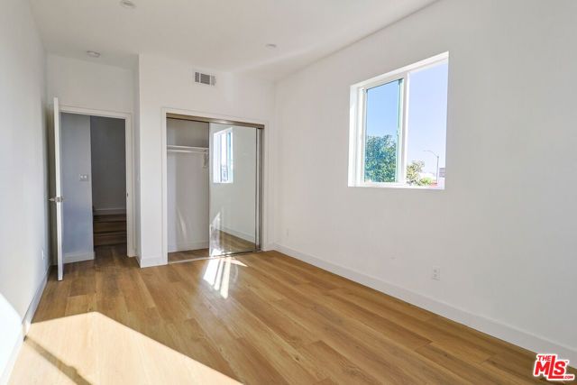 1921 Carmona Avenue, Los Angeles, CA 90016
