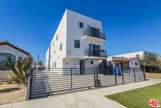 1921 Carmona Avenue, Los Angeles, CA 90016