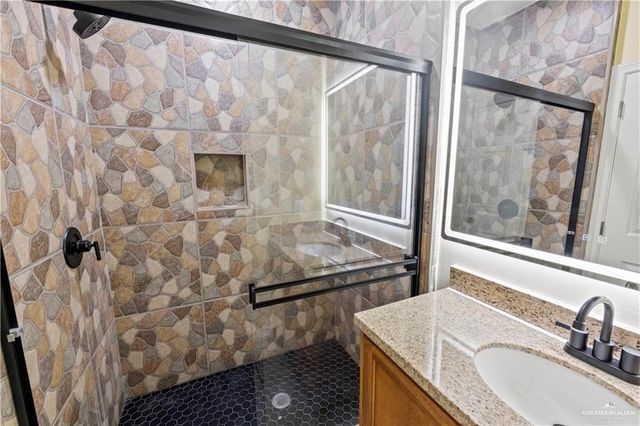 1408 E Karen Drive B, Alton, TX 78573