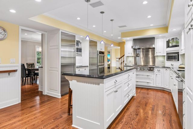3808 W 55th Street, Edina, MN 55410