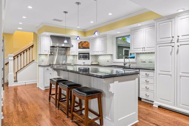 3808 W 55th Street, Edina, MN 55410